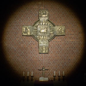 Kreuz in der Offenbarungskirche